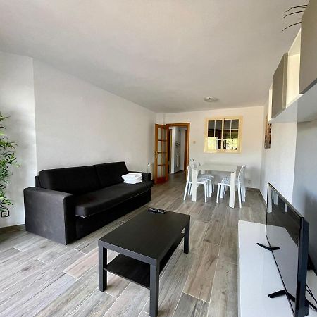 For A Stay Santillana Plaza 萨洛 外观 照片