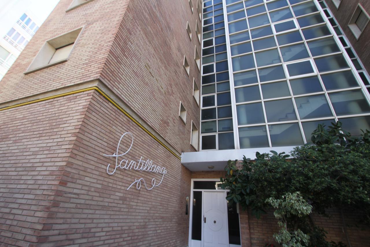 For A Stay Santillana Plaza 萨洛 外观 照片